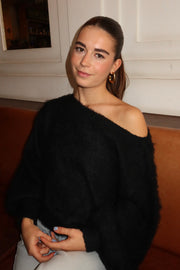Maira-off-shoulder-knit-black-fashiontiger