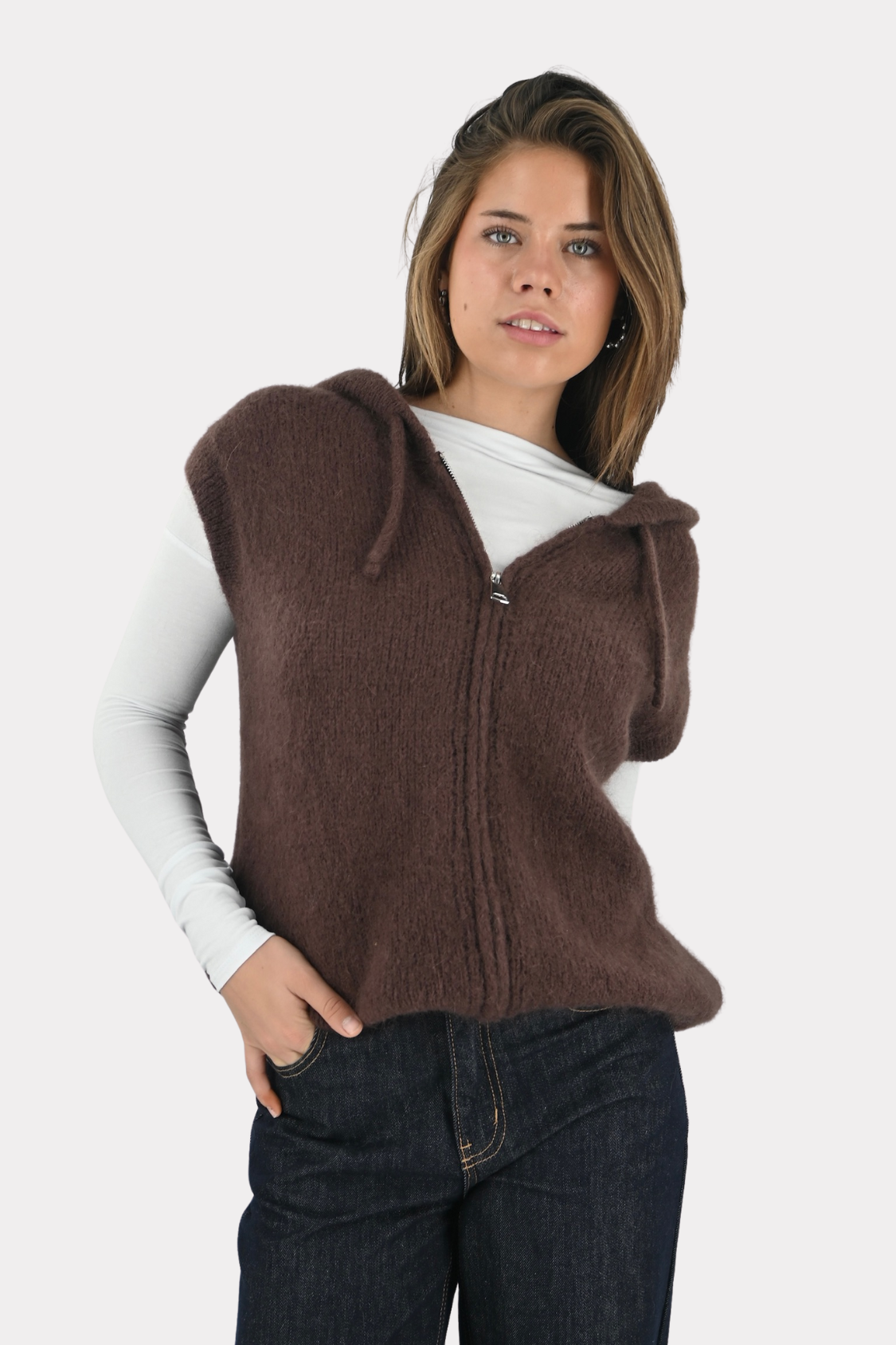 Anna-vest-brow-fashiontiger-2
