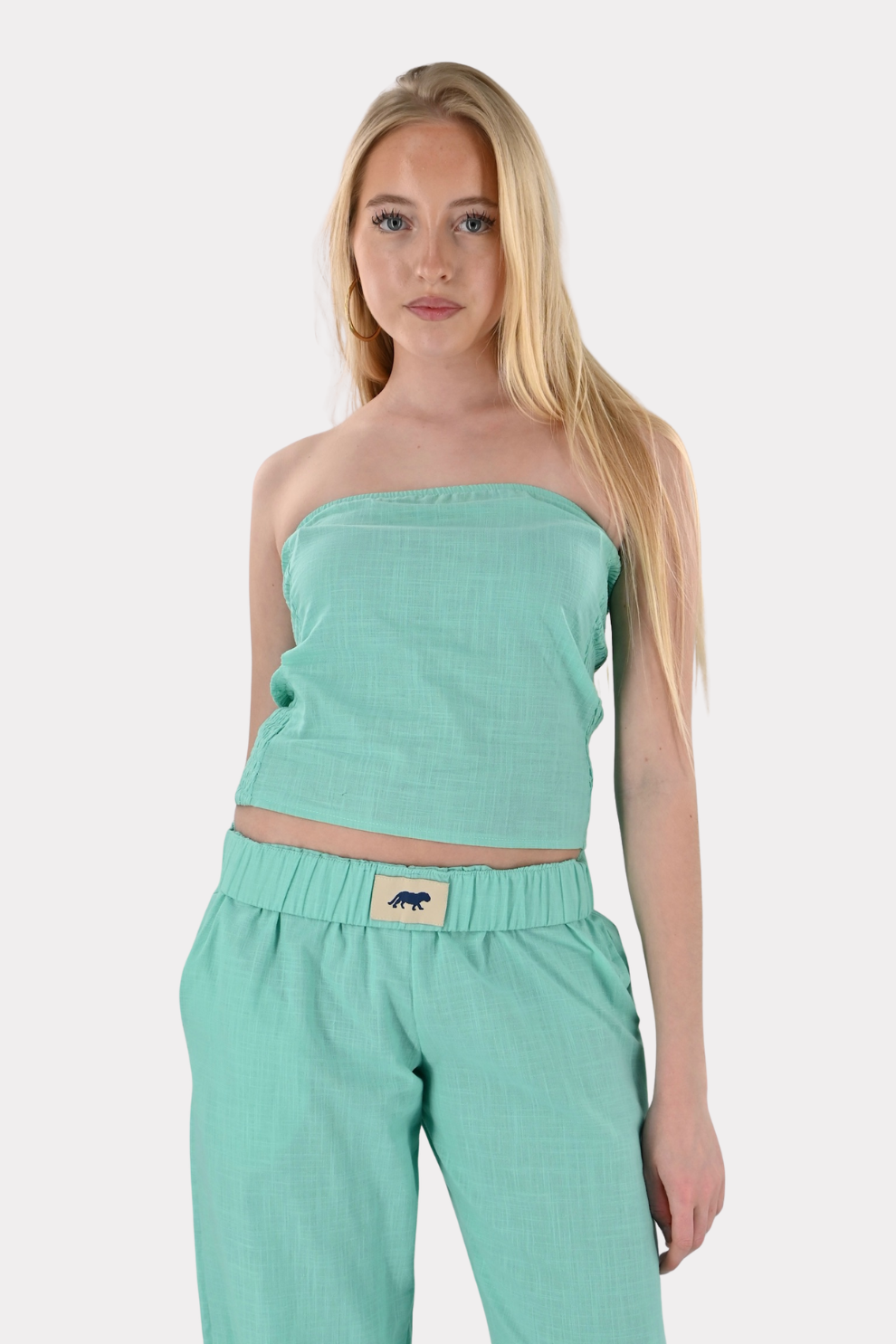 [photo_size]Milou mesure 1,66 m et porte une taille S/M.[/photo_size]