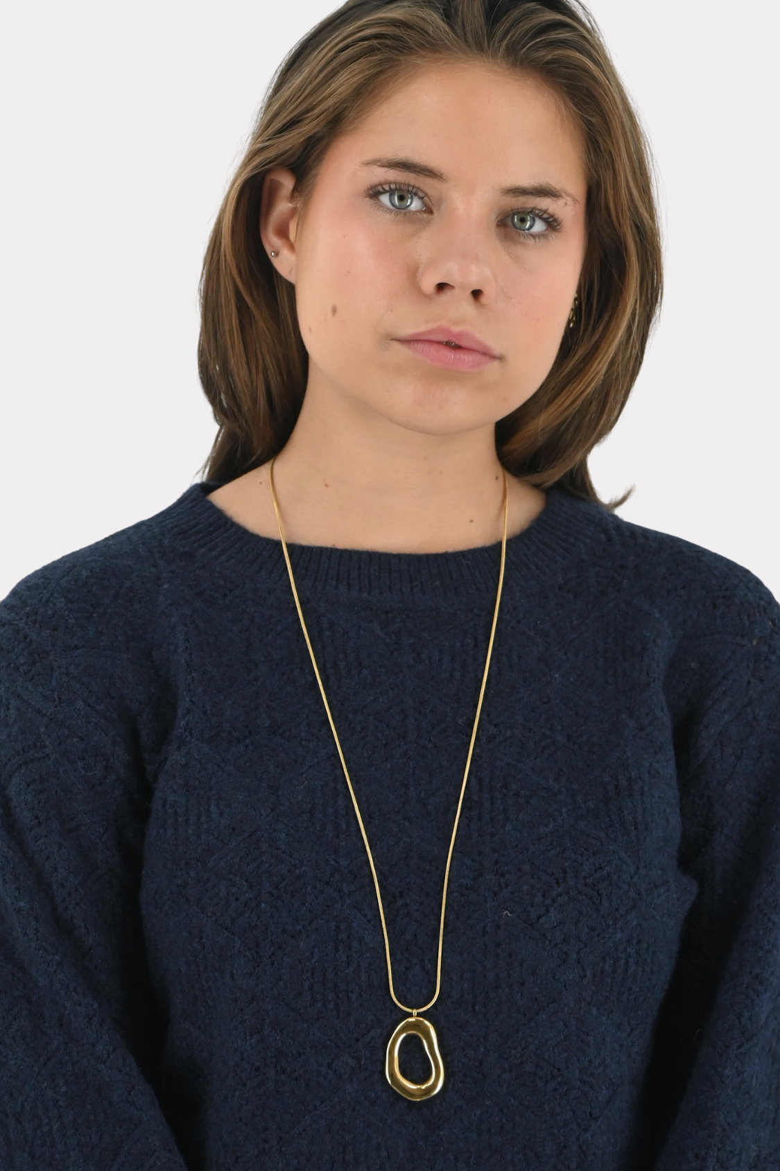 Open-oval-necklace-gold-fashiontiger-1