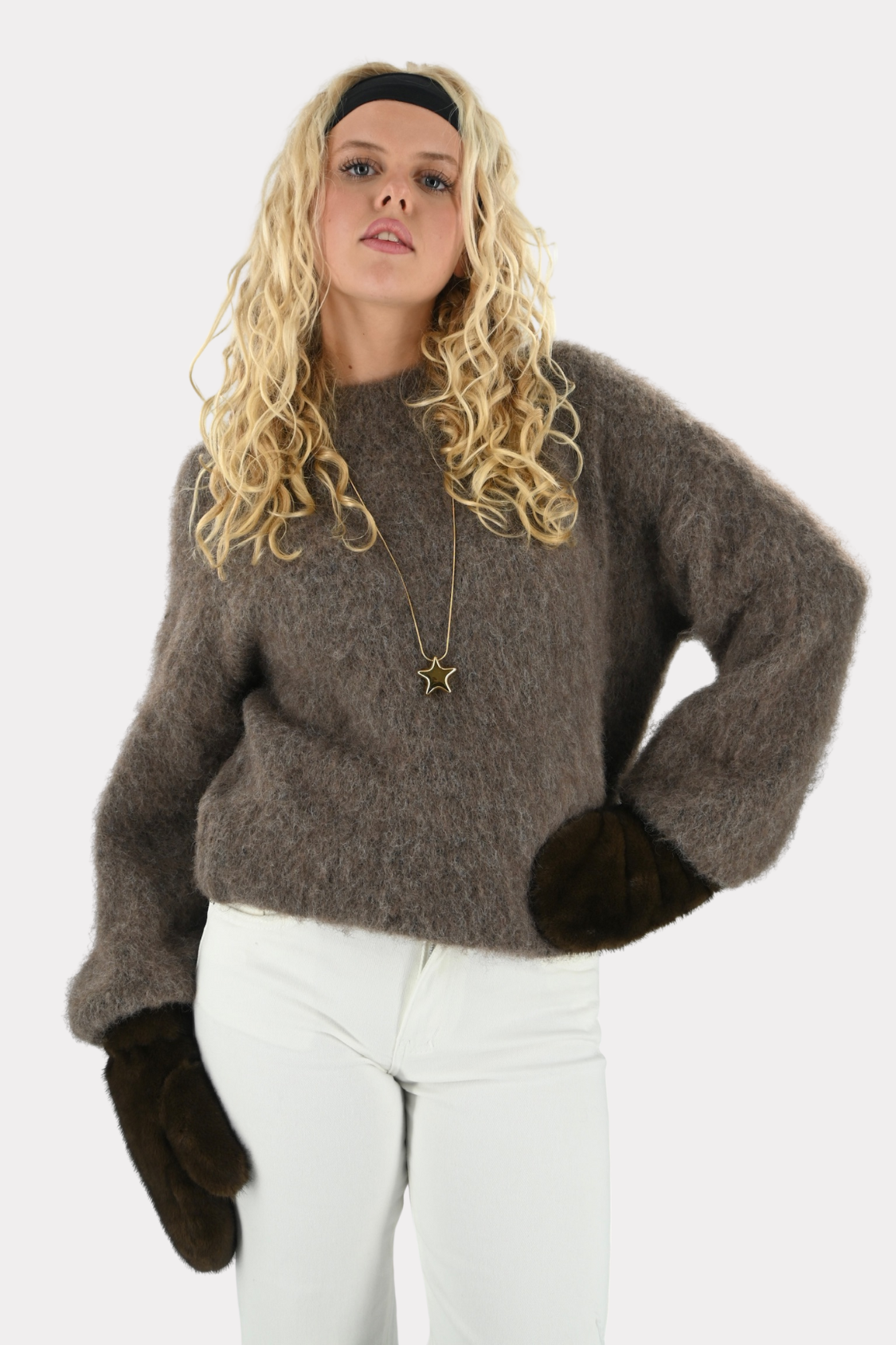 Faye-knit-taupe-fashiontiger-2