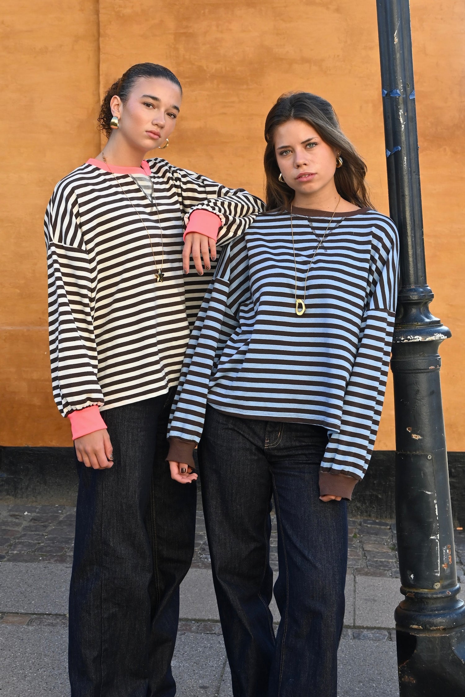 Sweater met pofmouw van gladde stof Anja wijnrood Sweater met pofmouw van gladde stof Anja wijnrood