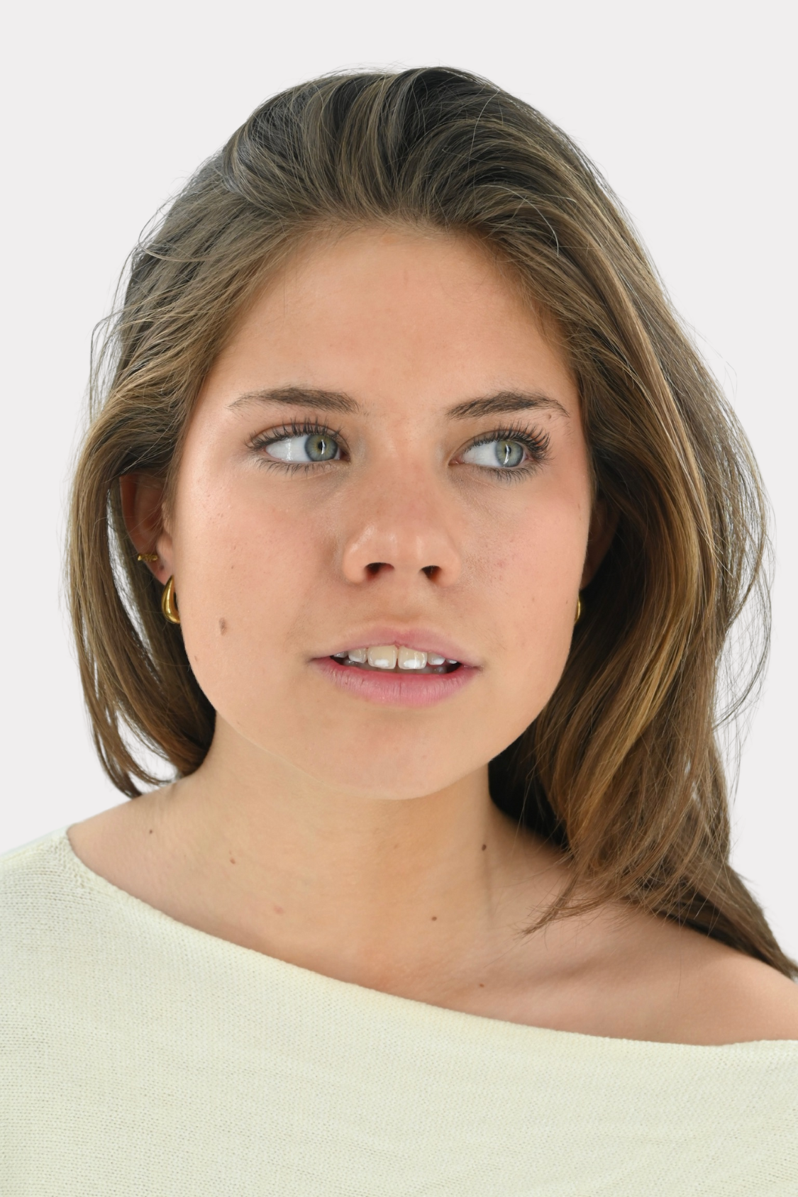 Diva-earrings-gold-fashiontiger-1