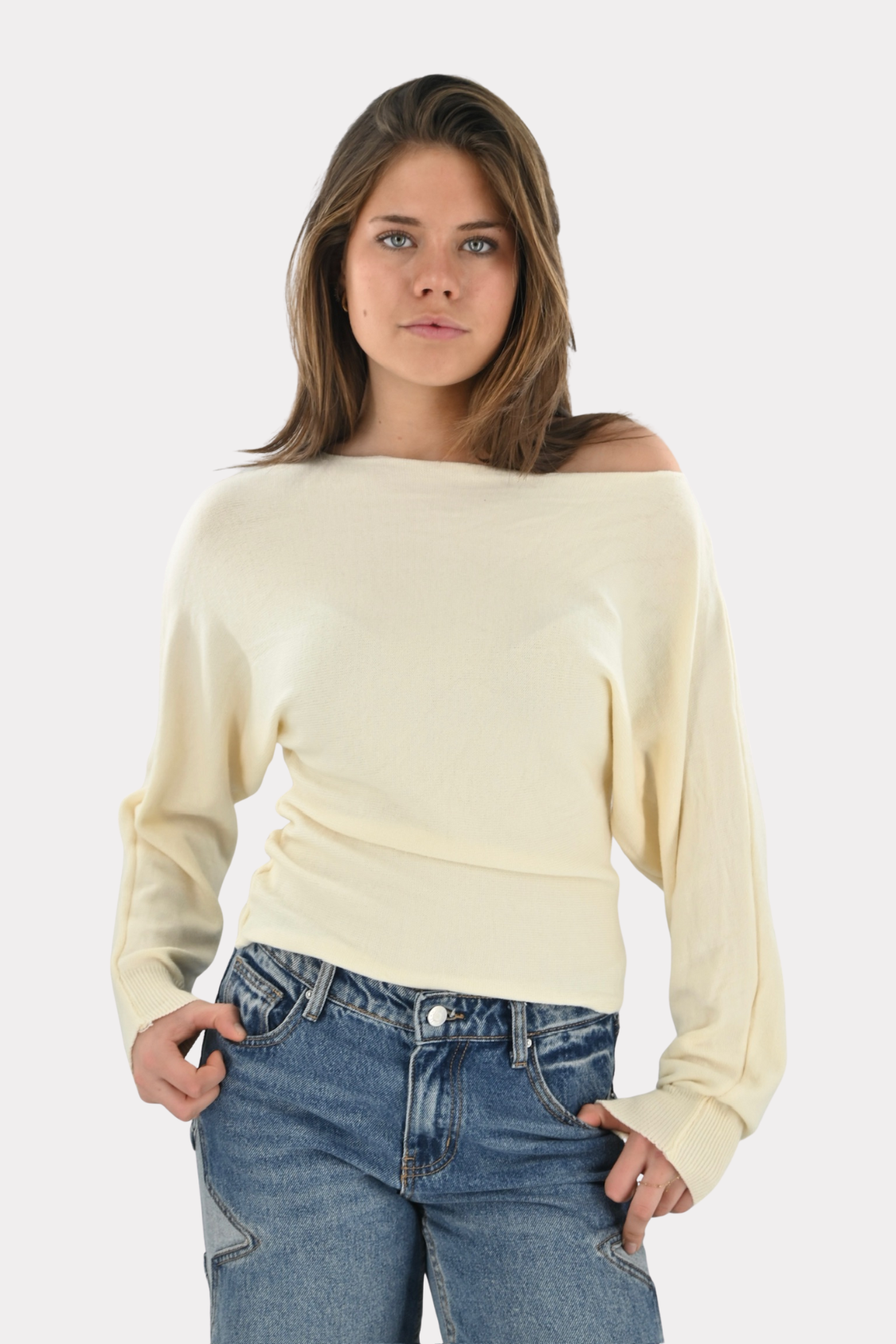 Menthe-off-shoulder-knit-creme-fashiontiger-2