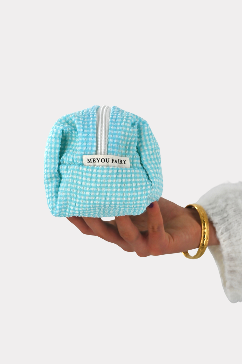 Sweet sky beauty bag - baby blue