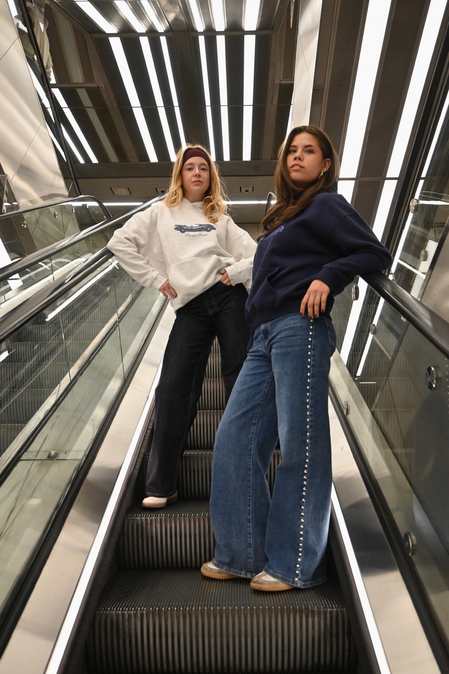 Passenger-princess-hoodie-grey-5