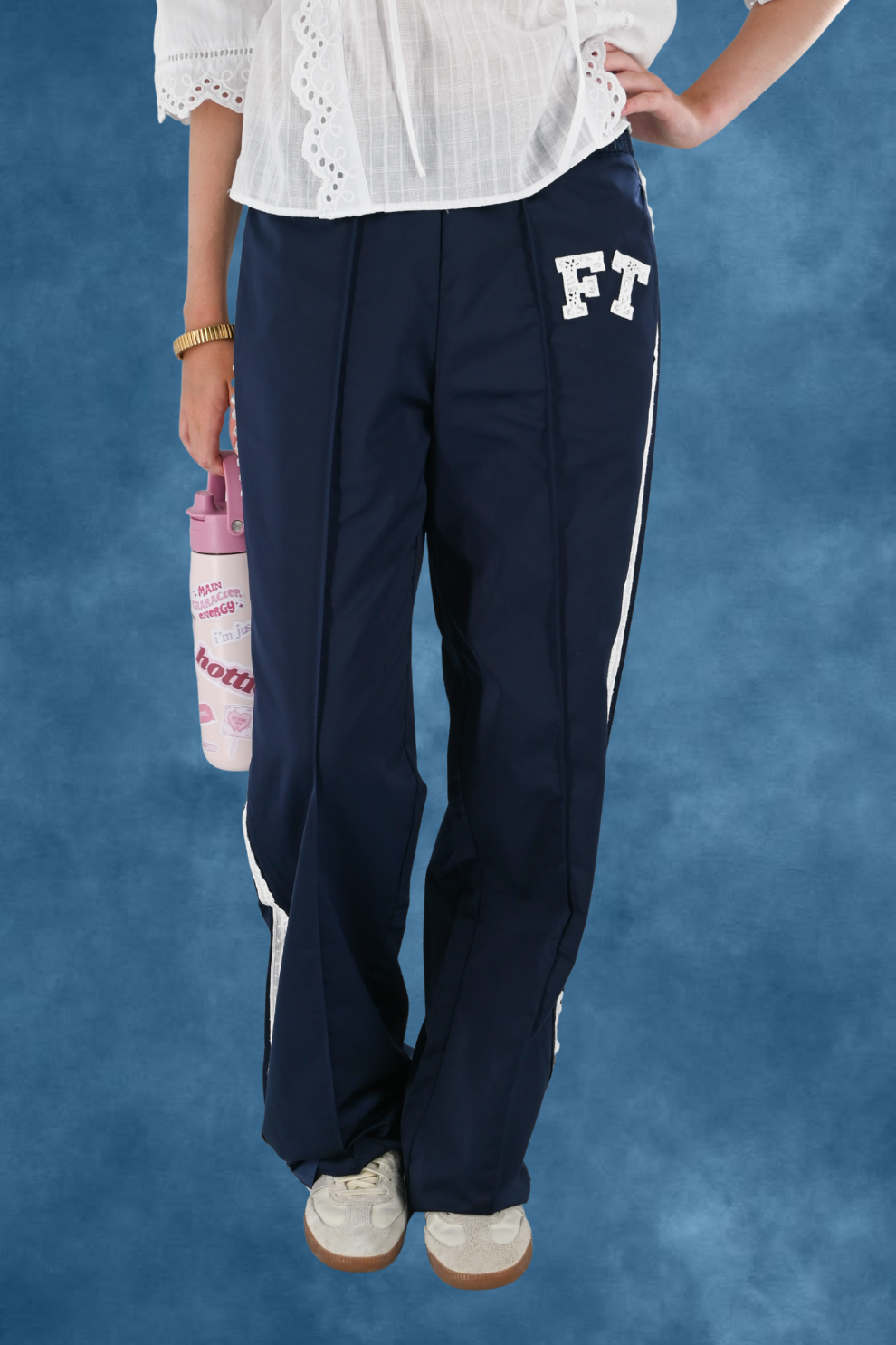 [photo_size]Milou is 1.66m tall and wears size S/M.[/photo_size]