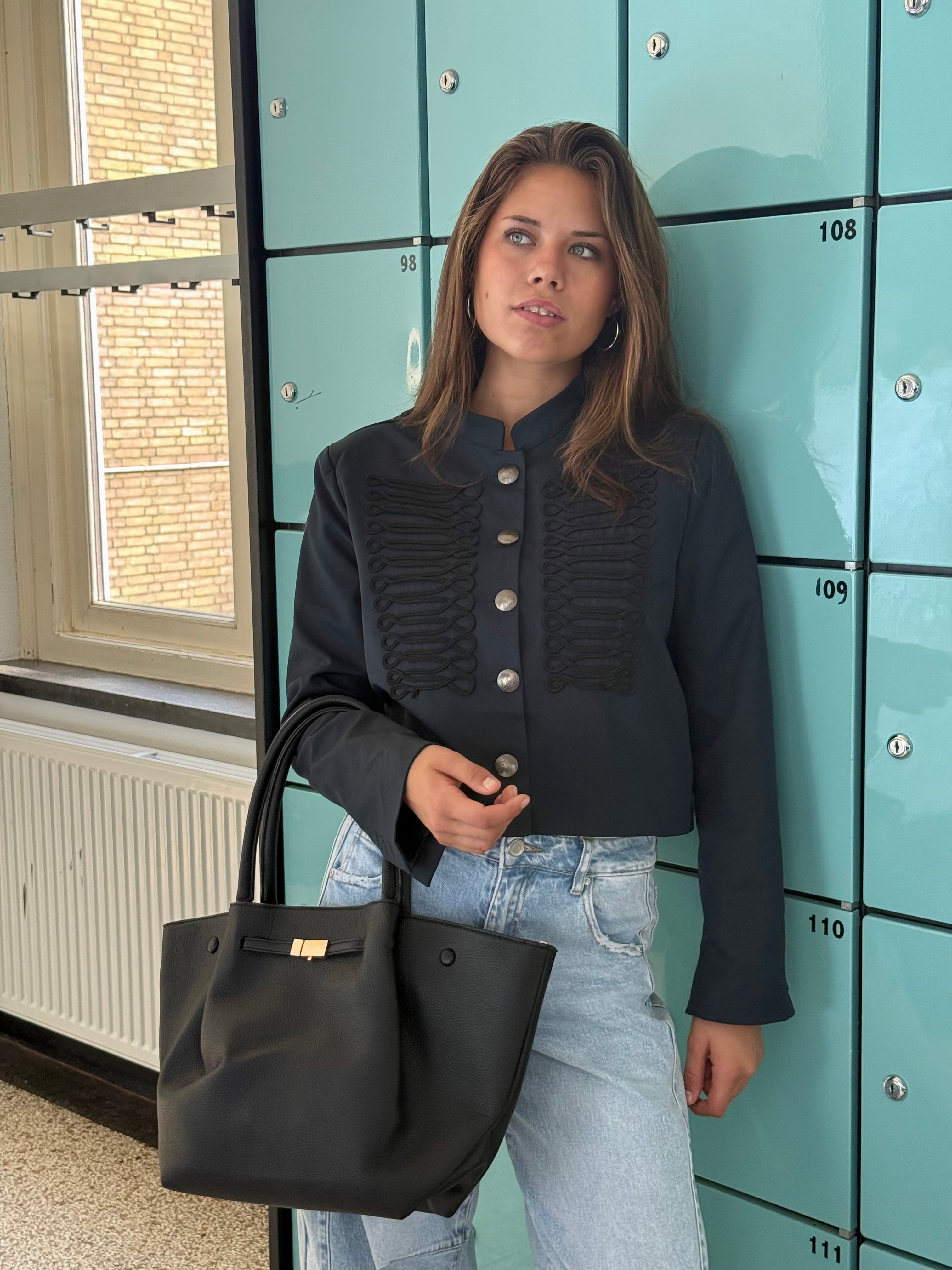 Essential bag - black (pre-order)
