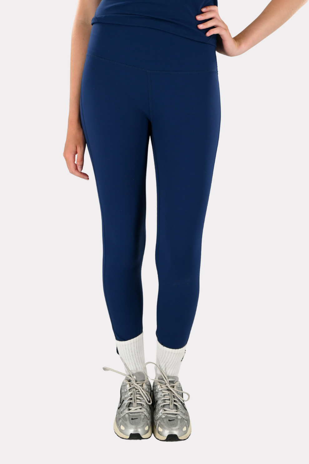 [photo_size]Milou mesure 1,66 m et porte une taille S/M.[/photo_size]