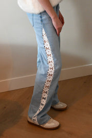 Floral flow jeans - blauw/wit - Fashiontiger  1