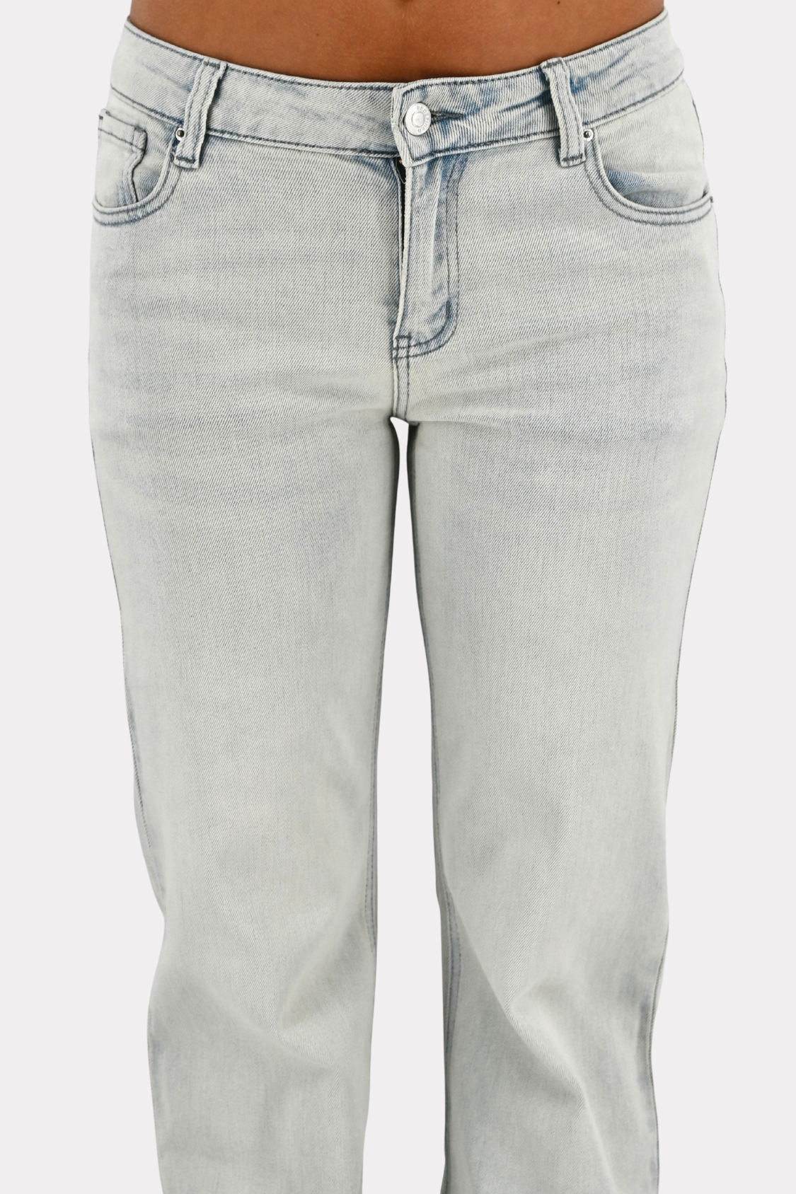 Hannah-wide-leg-jeans-licht-blauw-fashiontiger-2