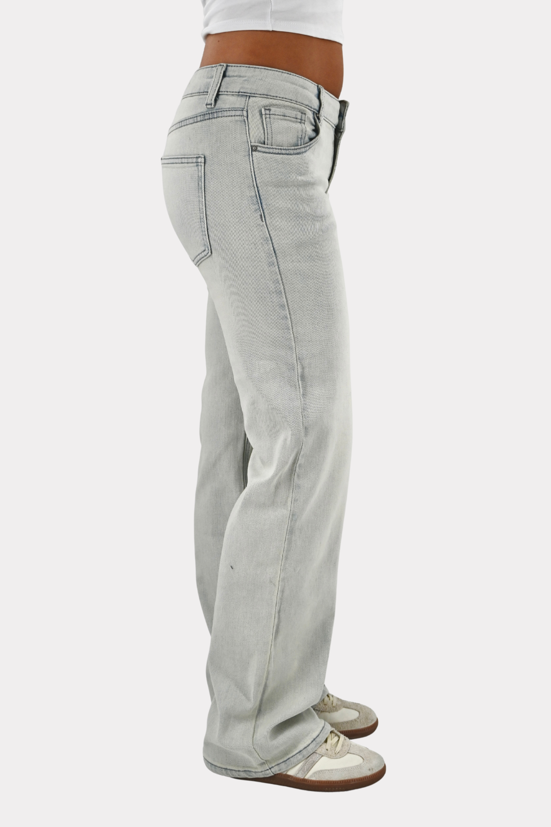 Hannah-wide-leg-jeans-licht-blauw-fashiontiger