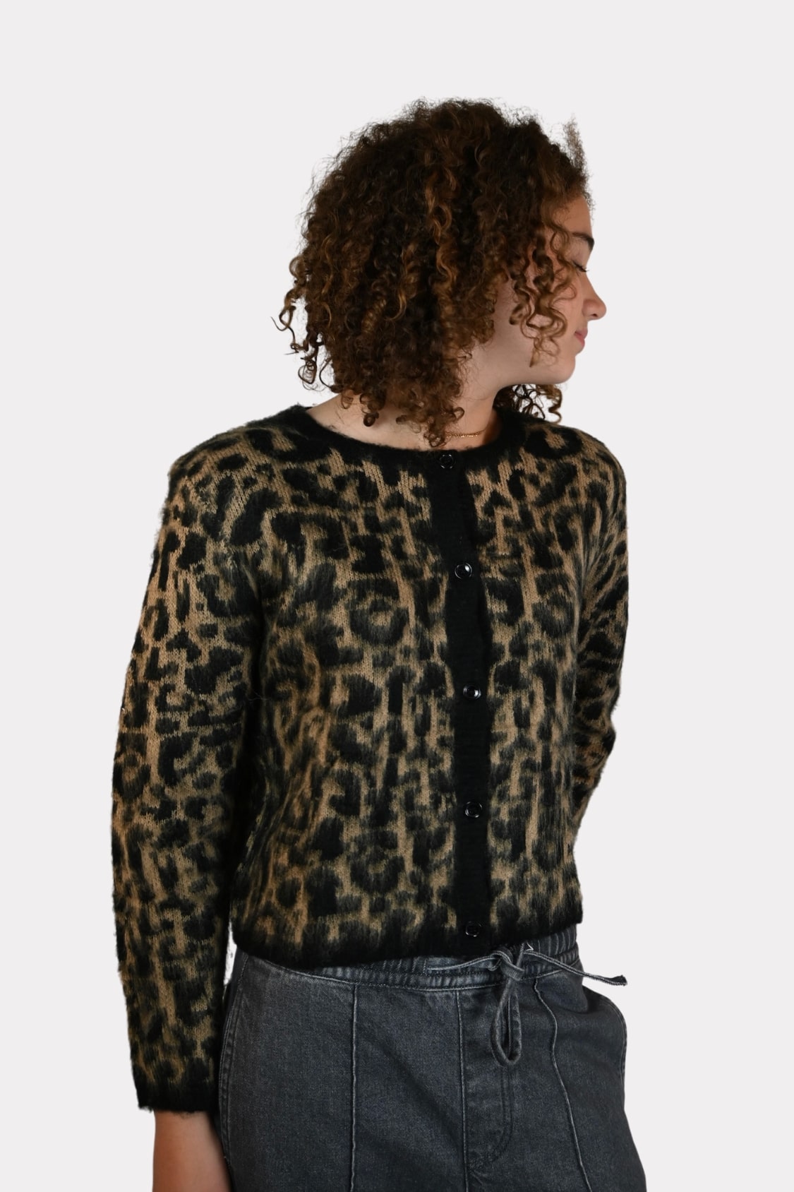 leo-cardigan-bruin-fashiontiger-4