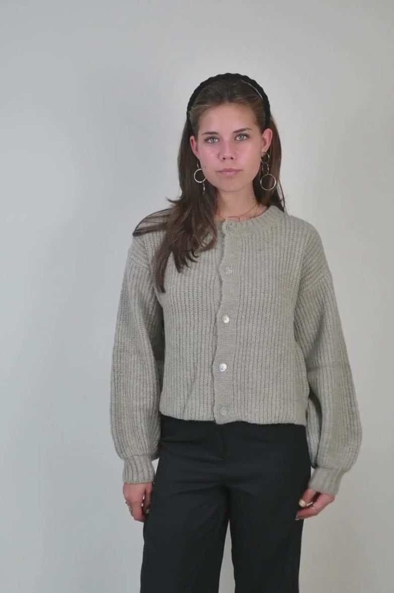 Video laden: Brooklyn cardigan - taupe